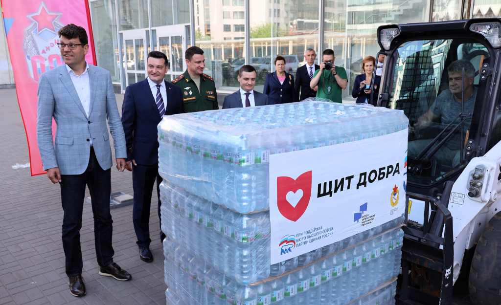 Участники СОНР отправили в ДНР более 40 тонн гуманитарной помощи