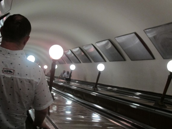 Московский метрополитен потребовал миллиард рублей с рекламного подрядчика