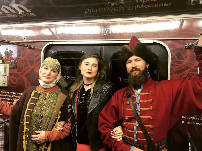 Метро открывает окно в историю