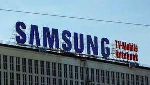 Власти Москвы продолжают работы по демонтажу крупноформатной рекламы и крышных установок