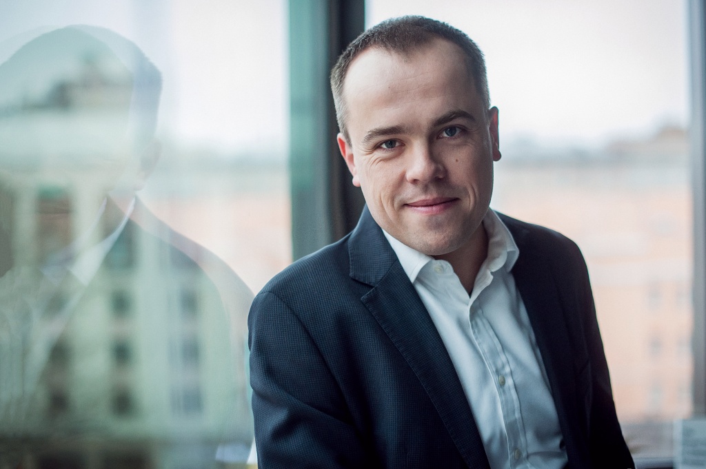 АДВ объединяет дивизионы «Бенчмарк» и «Лаб» во главе с Игорем Перевозчиковым