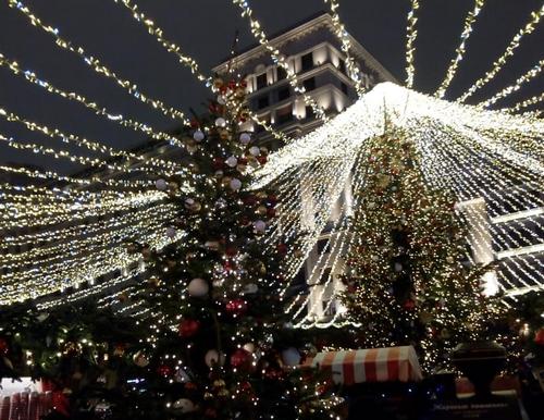 Праздник к нам приходит...