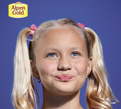 FCB Moscow и фотограф Надав Кандер запечатлели моменты радости от Alpen Gold 