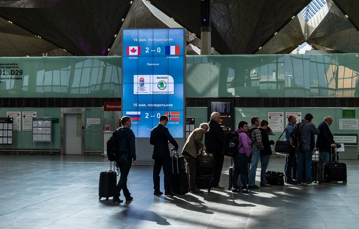 Благодаря Skoda пассажиры Пулково были в курсе всех событий ЧМ по хоккею 2016