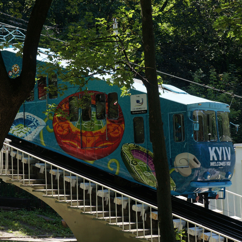 Европейскую бизнес-ассоциацию беспокоит будущее outdoor-бизнеса на Украине