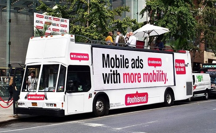 Американская ooh-индустрия продемонстрировала своё присутствие в реальном мире