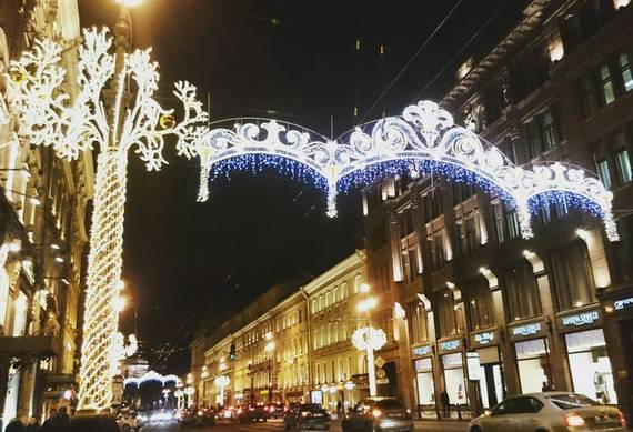 Северная столица готова к встрече Нового года и Рождества