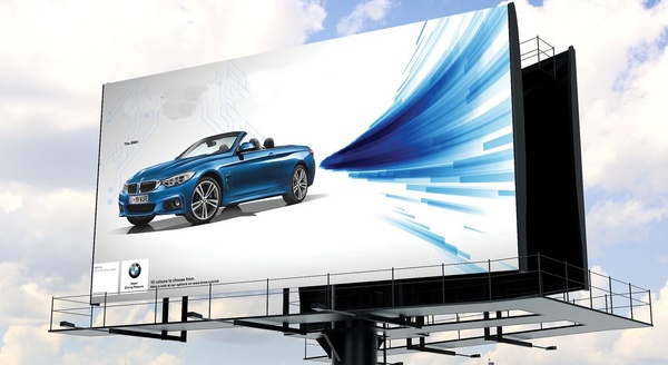 Россиян раздражает излишний пафос в автомобильной рекламе