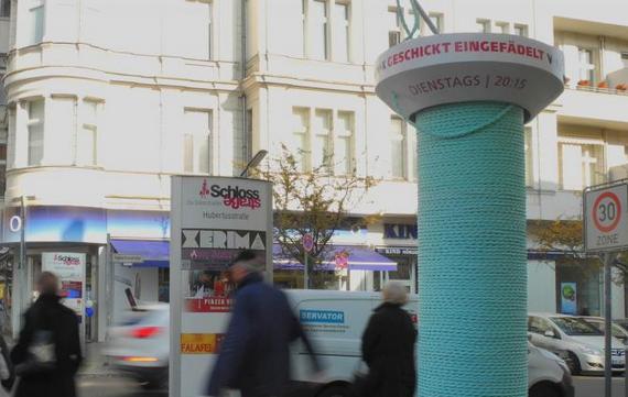 Превратить уличную тумбу в катушку ниток решил немецкий телеканал VOX Media