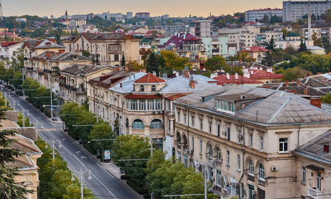 В Севастополе мошенники начали предлагать незаконное размещение наружной рекламы