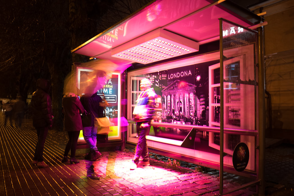 AirBaltic и JCDecaux предоставили рижанам возможность проявить знание иностранных языков