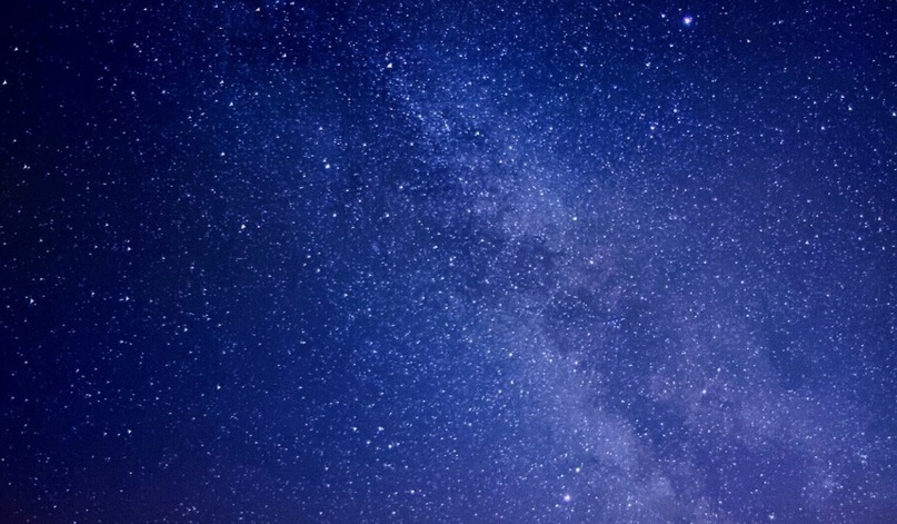 Бренды смогут размещать рекламу на ночном небе