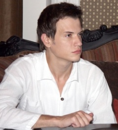 Олег Волков 