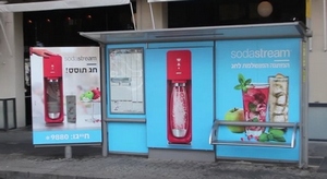SodaStream и JCDecaux показали израильтянам простой способ приготовления газировки