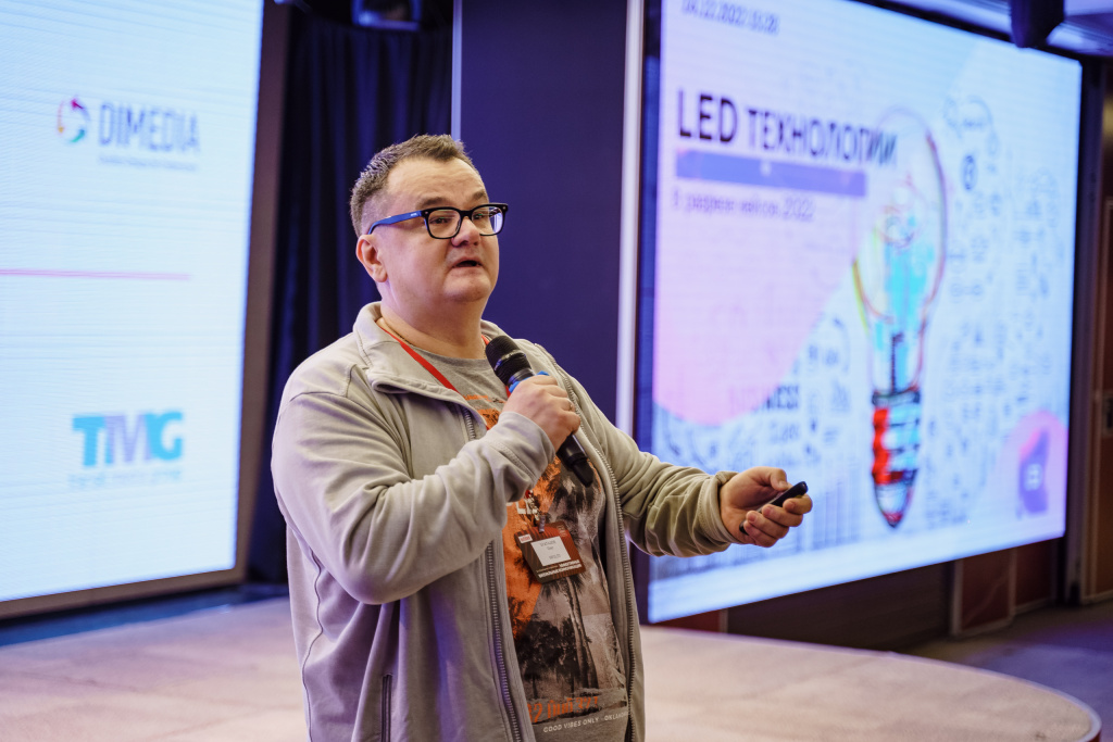 TON02810.jpg TON02810.jpg