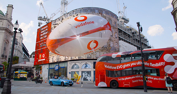 Vodafone-Piccadilly-Forced-Perspective-620x330-1.jpg